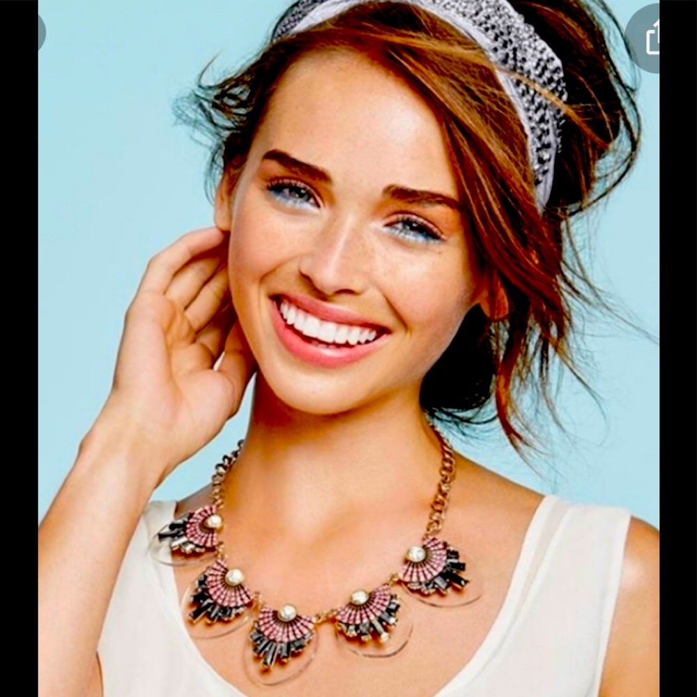 Avon Bib Statement Necklace